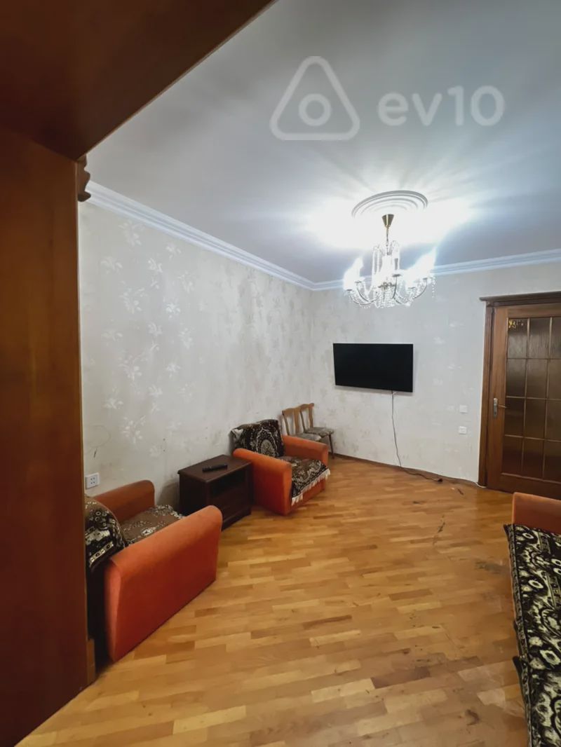 For sale: 2-room apartment (old building), 66 m² — Mənzil, Bakı (3)