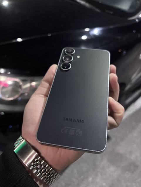 Samsung Galaxy S25 FE, 128 GB, rəng - Boz, İki sim kartlı — Дигях