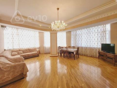 3 otaqlı mənzil, 130 m², Fuad İbrahimov küç — kirayə — Баку