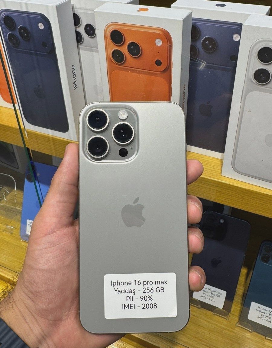 Apple iPhone 16 Pro Max, 8 GB — Smartfonlar, Bakı