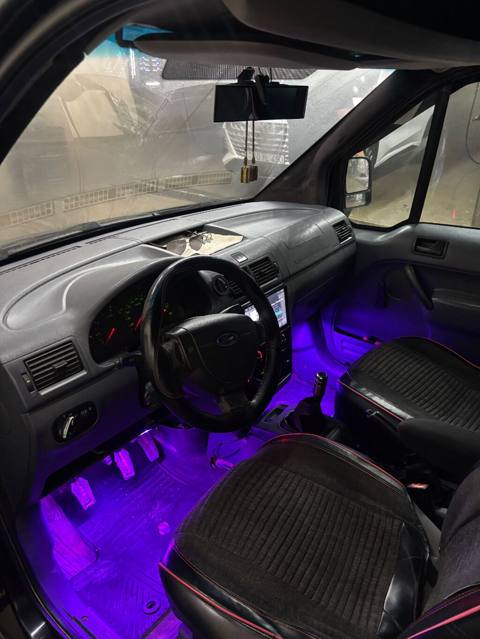 Ford Tourneo Connect: 1.8 l 2008 il 485976 km Van/Minivan — Baku