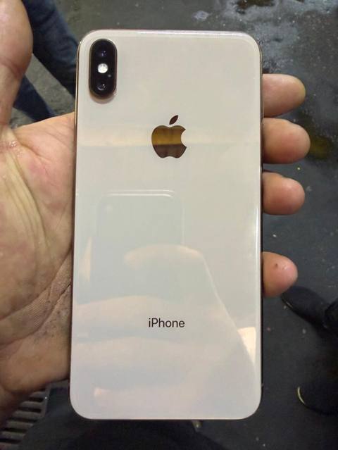 IPhone Xs Max, Qızılı — Баку