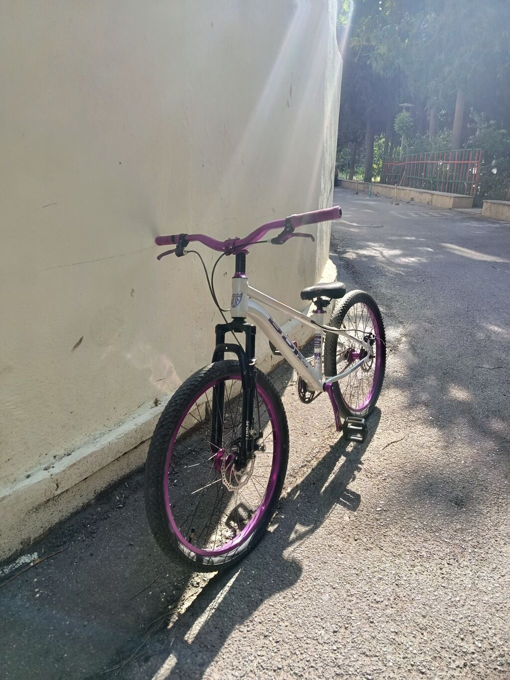 Hec bir problemi yoxdur 2 aydir alinib pula ehtiyacım var deye satram — BMX, Bakı (3)