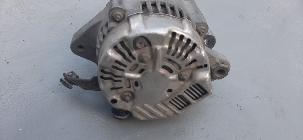 Toyota vitz 1998. 2004 üçün generator (alternator). Şəkildə — Avtomobil elektrikası, Bakı (3)