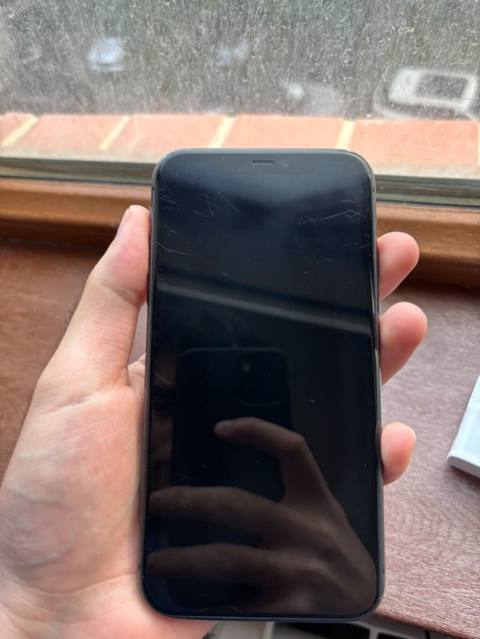 IPhone 11, Qara, Face ID — Смартфондар