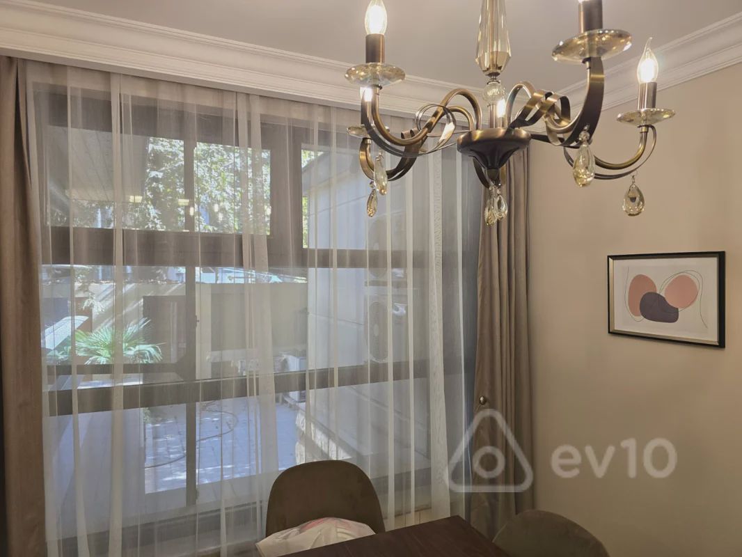 For rent: 3-room apartment (old building), 150 m² — Mənzil, Bakı (3)