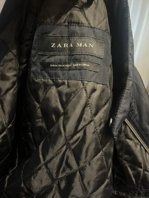 Zara Man kişi gödəkçəsi - Rəng: qara - Model: bomber tipli qısa — 30 ₼ · Baku · Kurtkalar Zara Man kişi gödəkçəsi - Rəng: qara - Model: bomber tipli qısa — Baku
