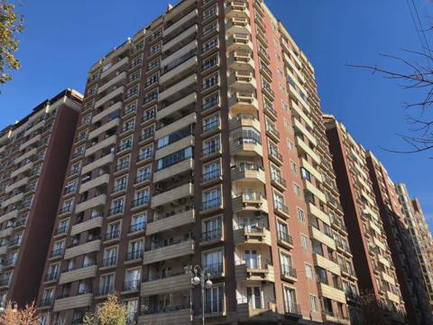 3 otaqlı mənzil 130 m² kirayə verilir Bakı, Nəsimi r — 1 700 ₼ · Bakı, Nəsimi · Mənzil 3 otaqlı mənzil 130 m² kirayə verilir Bakı, Nəsimi r — Bakı