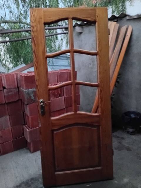 Taxta otaq qapısı – şüşəli model - Material: təbii ağac (şam tipli — Баку