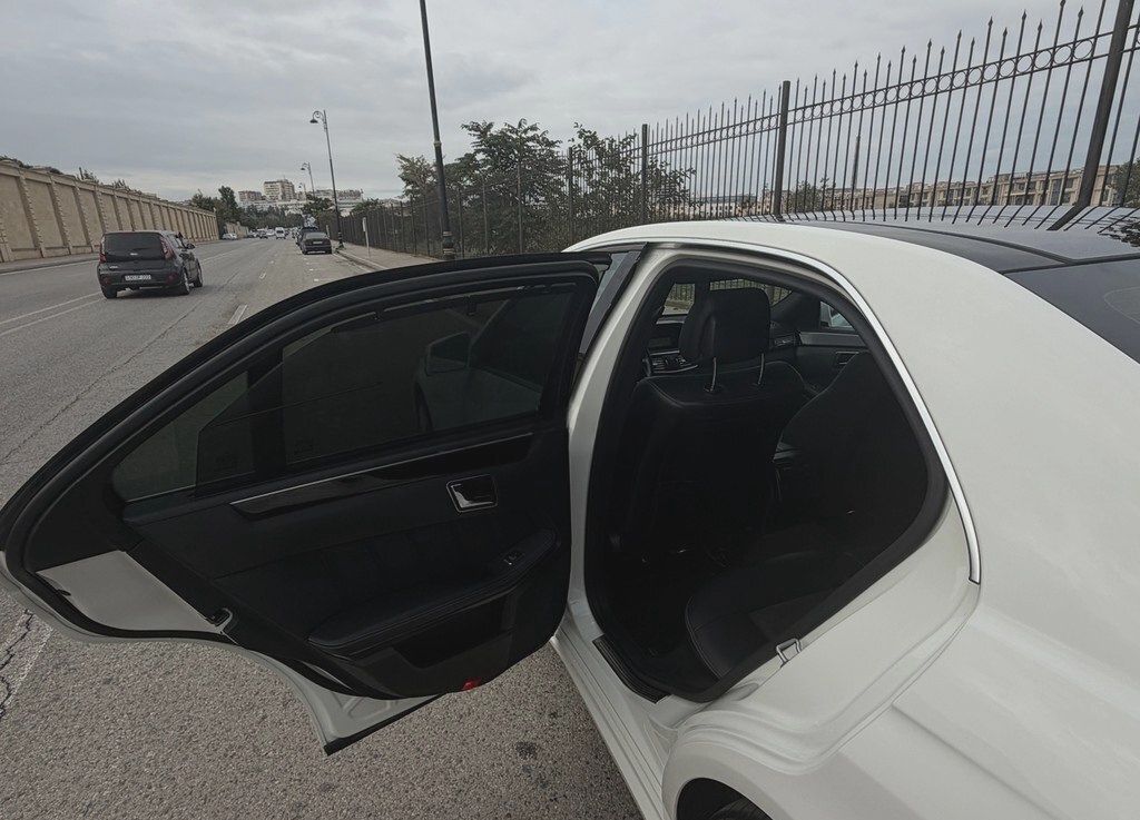 Mercedes E 350, 2010 il, 253000 km, 3 L — Avtomobillər, Bakı (6)