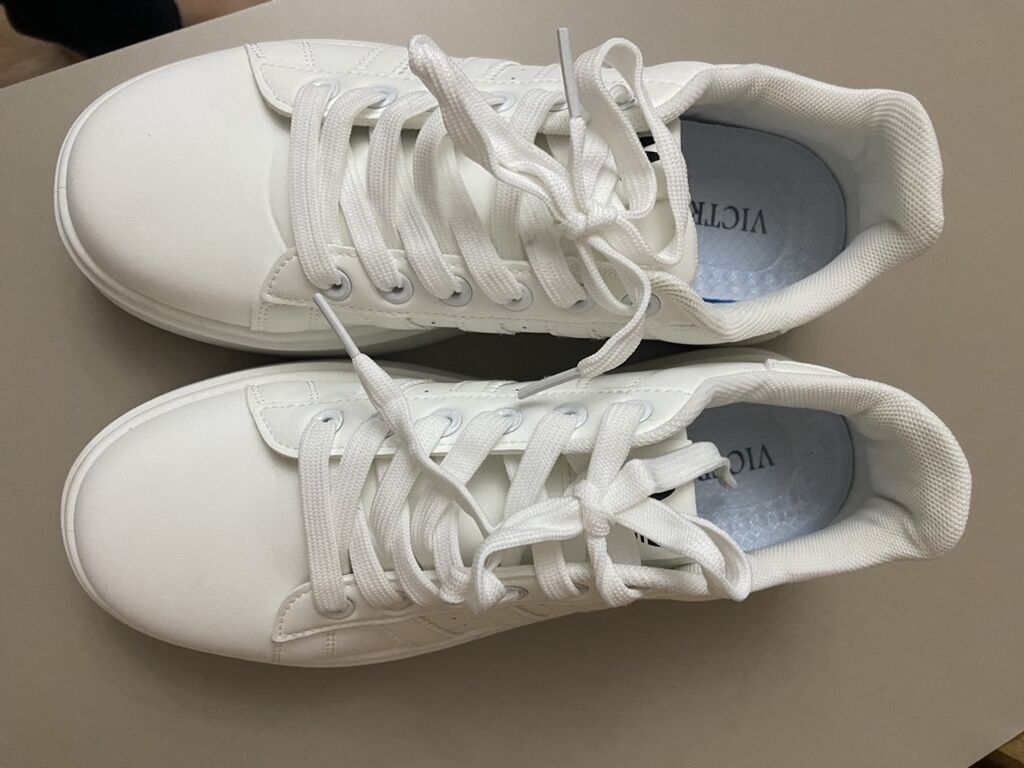 Adidas, Ölçü: 40, rəng - Ağ, Yeni — Krosovka, Digah (3)