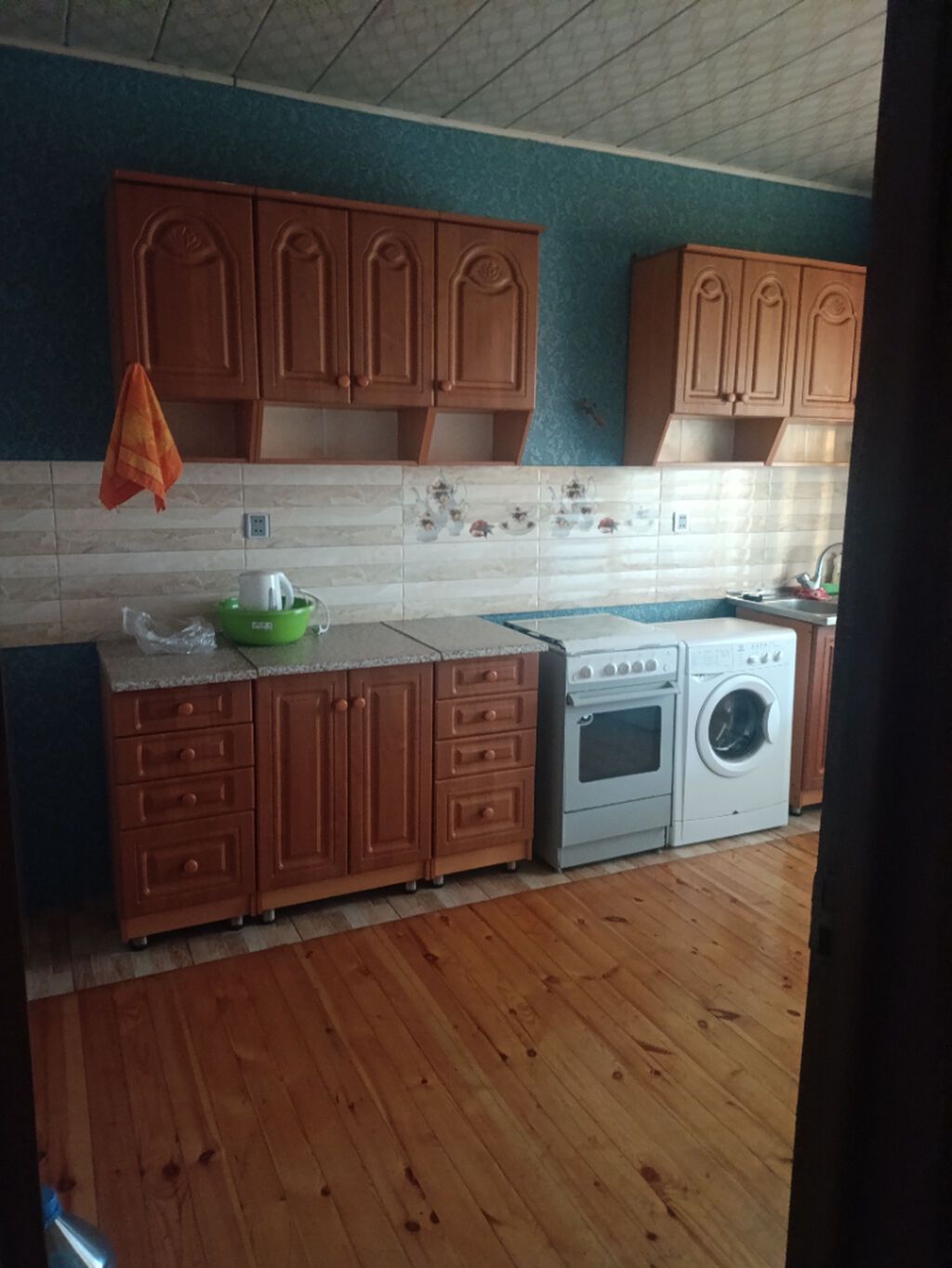 3 otaqlı, 85 kv. m, Orta təmir — Ev, villa, Bakı (9)