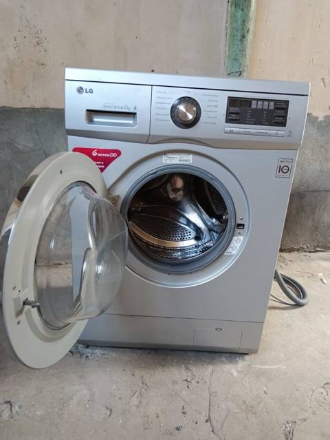 Paltaryuyan maşın LG, 6 kq, İşlənmiş, Avtomat, Qurutmasız, Ünvandan götürmə — 300 ₼ · Ganja · Çamaşır maşınları Paltaryuyan maşın LG, 6 kq, İşlənmiş, Avtomat, Qurutmasız, Ünvandan götürmə — Ganja
