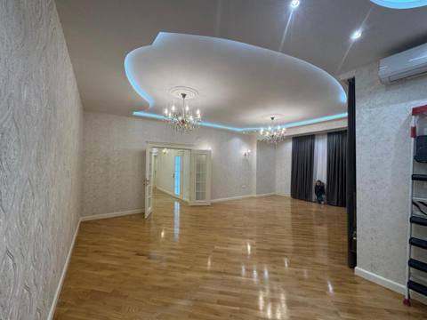 İcarəyə verilir 4 otaqlı yeni tikili 160 m² — Baku