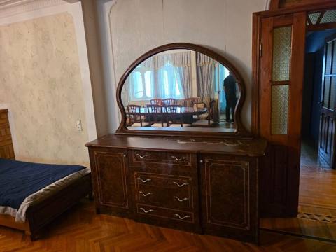 Endirim 60 man(Azadlıq,8ci Mkr) Güzgülü komod satılır. Vpp — 60 ₼ · Baku · Komodlar və tumbalı Endirim 60 man(Azadlıq,8ci Mkr) Güzgülü komod satılır. Vpp — Baku