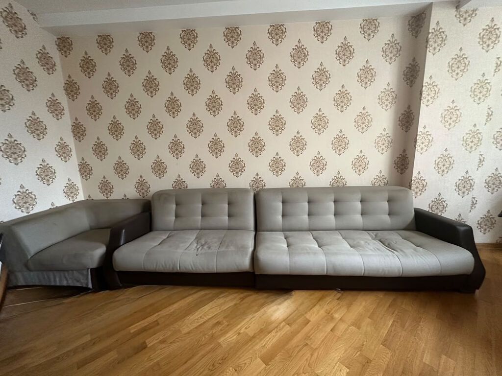 İşlənmiş, Divan — Qonaq otağı üçün, Bakı (2)
