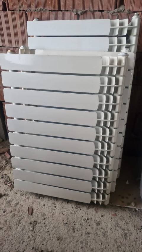 60 seksiya radiyatir satilir 1 seksiyasi 8azn.Hec bir problemi — 8 ₼ · Дигях · Radiatorlar 60 seksiya radiyatir satilir 1 seksiyasi 8azn.Hec bir problemi — Дигях