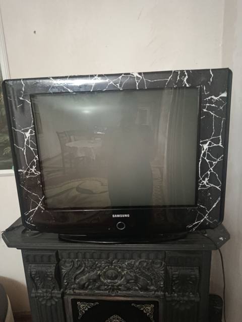 Samsung kineskop televizor - Ekran: klassik CRT (qabarıq) ekran — 50 ₼ · Дигях · Televizorlar Samsung kineskop televizor - Ekran: klassik CRT (qabarıq) ekran — Дигях