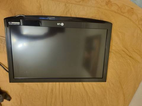 LG LCD monitor - Marka/model: LG (ön paneldə “Main Power Switch – 12V — Digah