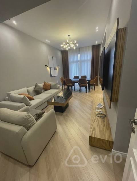 2 otaqlı mənzil, 92 m², Inşaatçılar pr — kirayə — Kvartira
