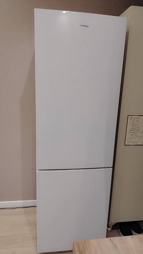 İşlənmiş 2 qapılı Hoffman Soyuducu Satılır, rəng - Ağ — 350 ₼ · Bakı · Soyuducular İşlənmiş 2 qapılı Hoffman Soyuducu Satılır, rəng - Ağ — Bakı