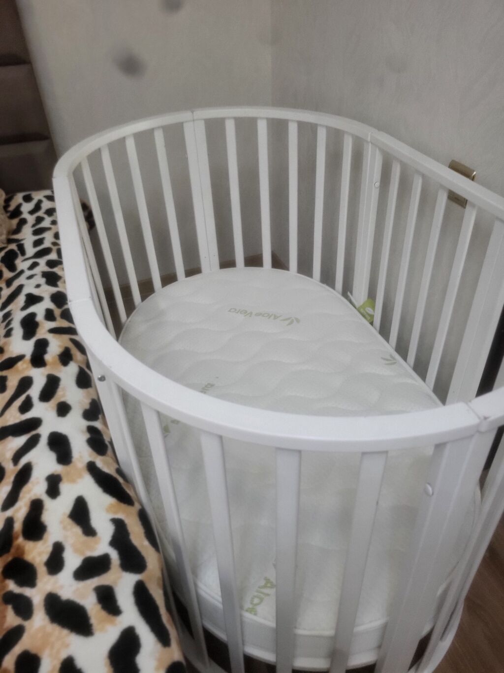 Oval formalı beşik + döşək - Rəng: ağ - Material: ağac/laminat — Bəşikləri, Digah