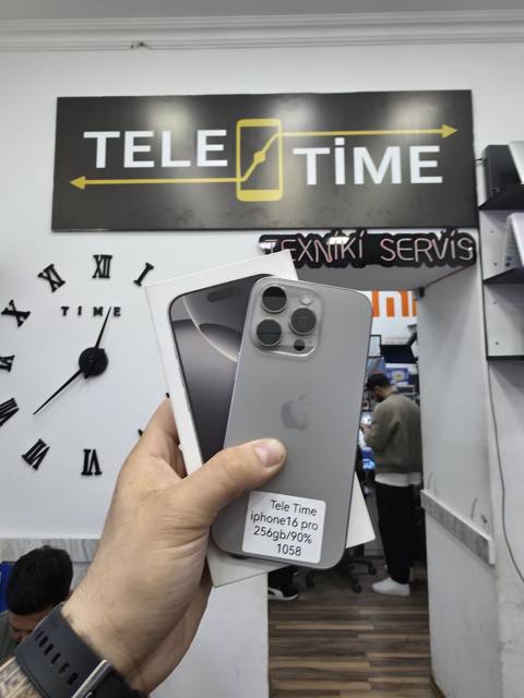 IPhone 16 Pro, 256 GB, Natural Titanium, Zəmanət, Simsiz şarj, Face ID — Baku