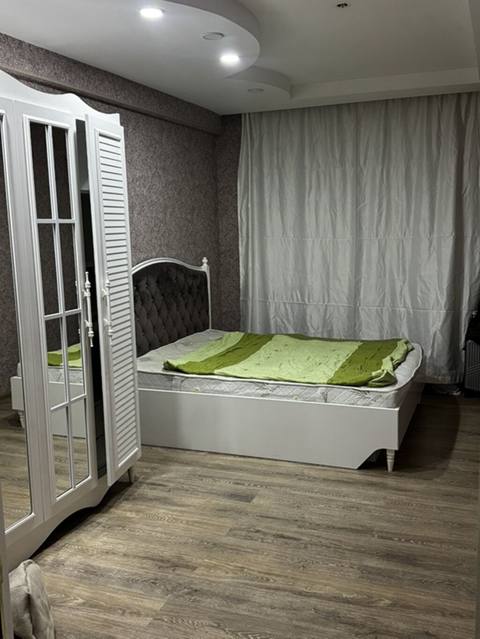 Yeni Yasamal Bravo ilə üzbə-üz navastroykada yeləşir. Səliqəli EV — 210 ₼ · 4 бөлмө · 10/19 кабат · Масазыр · Mənzil Yeni Yasamal Bravo ilə üzbə-üz navastroykada yeləşir. Səliqəli EV — Масазыр