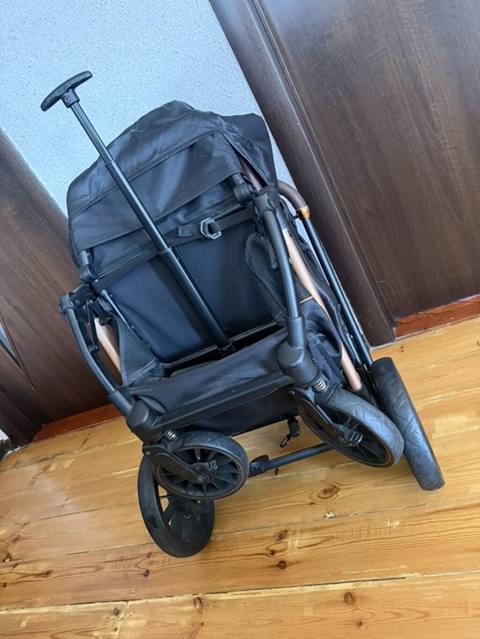 Tek - tek ve ya Birge şekilde de satılır ekiz usaqlarcunde istifadesi — 120 ₼ · Габала · Arabalalar Tek - tek ve ya Birge şekilde de satılır ekiz usaqlarcunde istifadesi — Габала