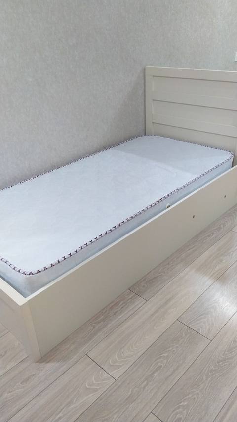 Bir nəfərlik qaldırılan bazalı çarpayı - Ölçü: təxmini 90x200 sm (tək — 120 ₼ · Баку · Yataqlar Bir nəfərlik qaldırılan bazalı çarpayı - Ölçü: təxmini 90x200 sm (tək — Баку