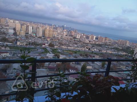 3 otaqlı mənzil, 110 m², İnşaatçılar prospekti — Real Əmlak