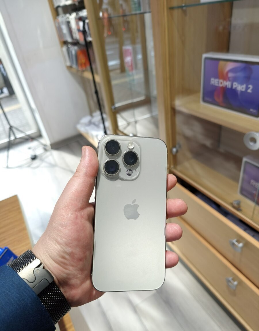 Apple iPhone 16 Pro, 8 GB — Smartfonlar, Bakı