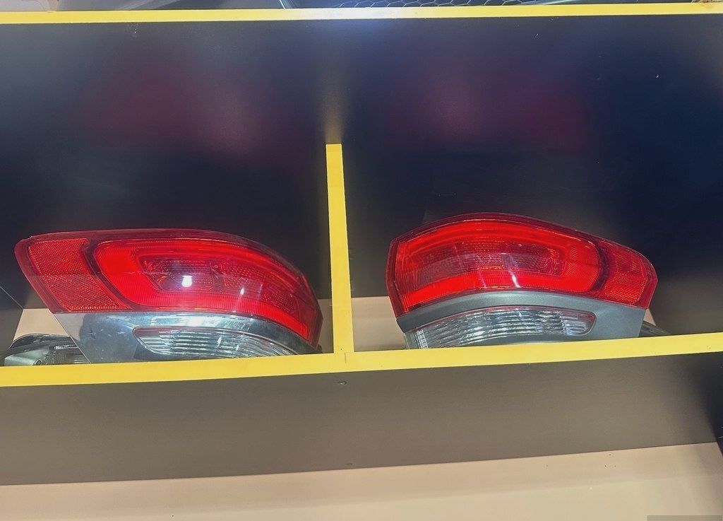 Arxa stop işıqları Jeep Grand Cherokee 2013-2019 — Avtomobil işığı, Bakı (2)