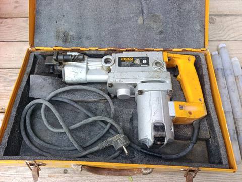 Beton dağıtmaq üçün profisonal perforator.Çox keyfiyyətli və dözümlü — Gobu