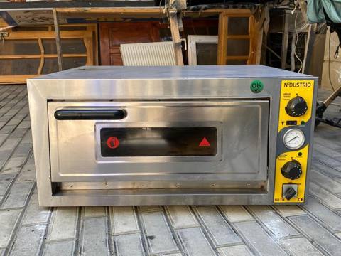Heç bir problemi yoxdur ciddi alicilar elaqe saxlasin Peşəkar elektrik — Khirdalan