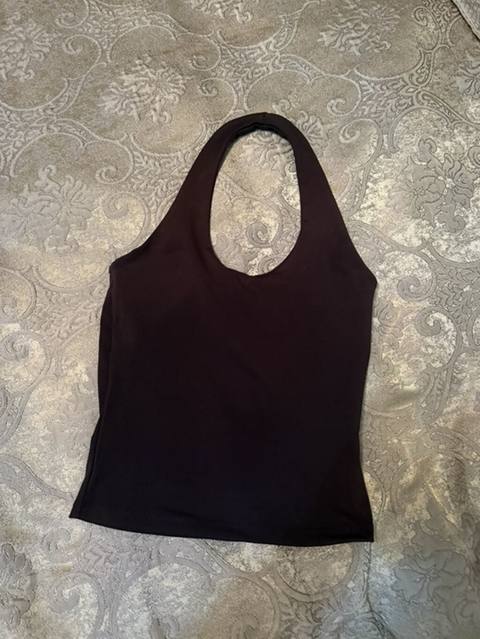 Qara rəngli qadın topu – halter tipli kəsim. - Model: halter boyunlu — 8 ₼ · Баку · Futbolka və polo Qara rəngli qadın topu – halter tipli kəsim. - Model: halter boyunlu — Баку