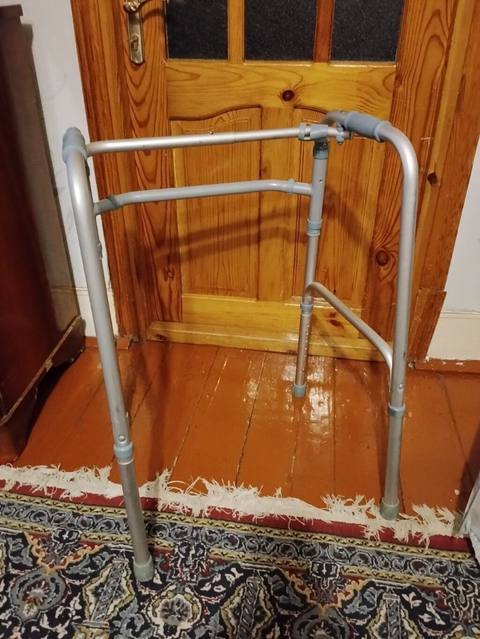 Yürümə çərçivələri (rolator tipli deyil) – 2 ədəd - Material: yüngül — Murad — Crutches and walkers
