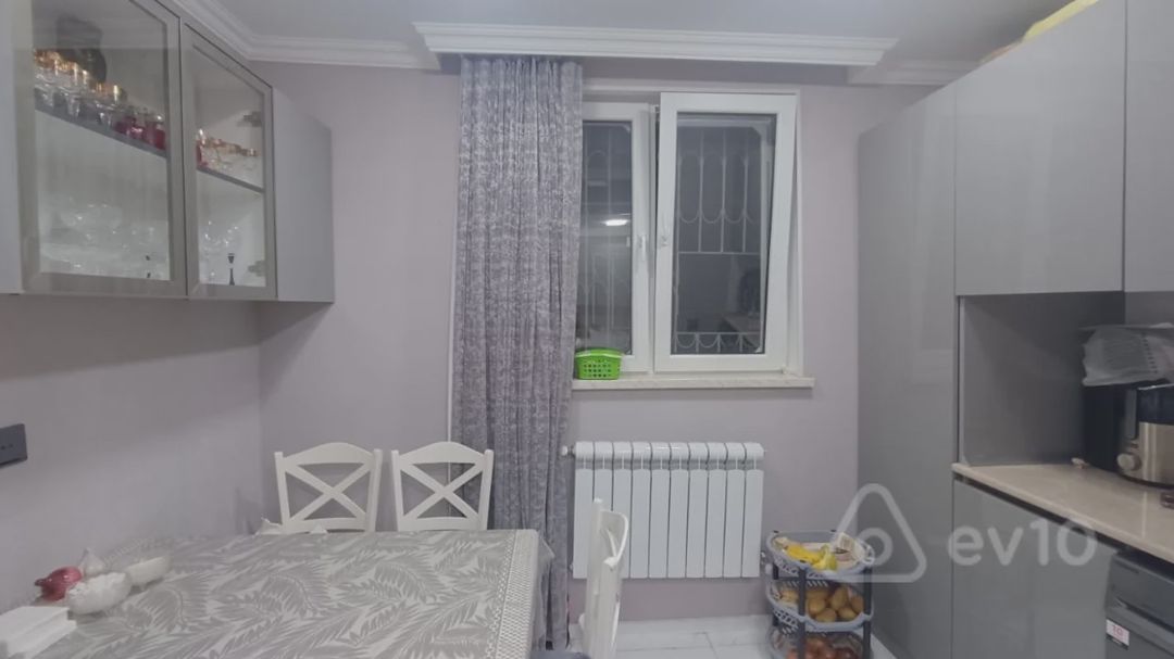 For sale: 3-room apartment (old building), 104 m² — Mənzil, Bakı (11)