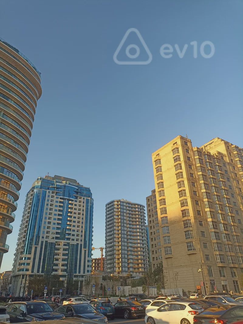 For sale: 4-room apartment (new building), 241 m² — Mənzil, Bakı (7)