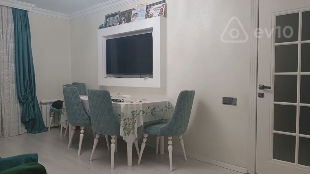 For sale: 3-room apartment (old building), 104 m² — Mənzil, Bakı (4)