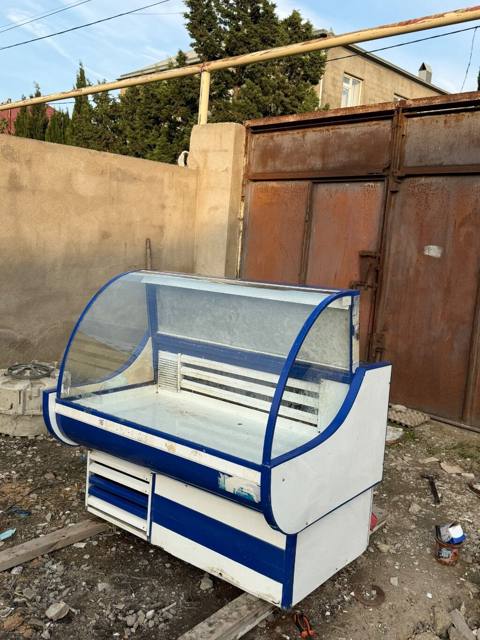 280 AZN Vitrin soyuducu Ölçü 1.50*85 İşlək vəziyyətdə Ünvan — 280 ₼ · Баку · Soyuq vitrini 280 AZN Vitrin soyuducu Ölçü 1.50*85 İşlək vəziyyətdə Ünvan — Баку