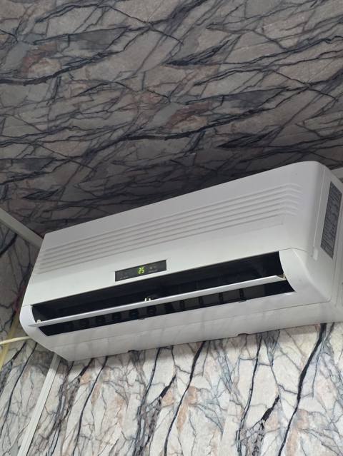 Daevo markalı 30-35 kv liq kondisonerdir həm soyuq həmdə isti rejimi — 170 ₼ · Baku · Kondisioner və split-sistemlər Daevo markalı 30-35 kv liq kondisonerdir həm soyuq həmdə isti rejimi — Baku