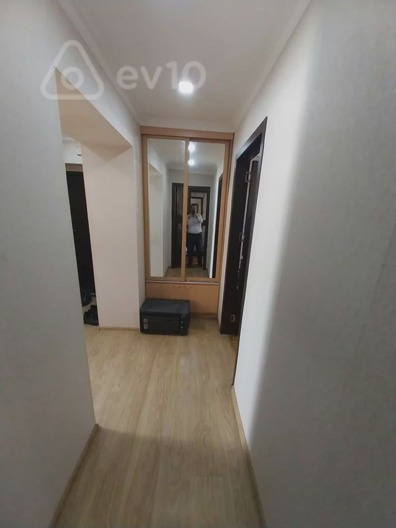 For sale: 3-room apartment (old building), 70 m² — Mənzil, Bakı (8)
