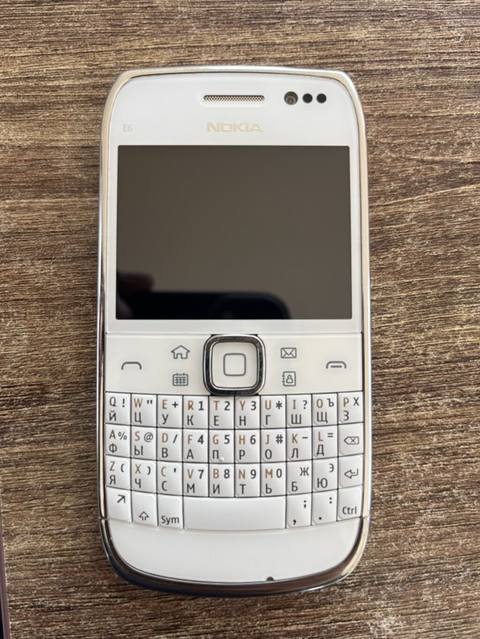 Nokia E6, rəng - Ağ, Sensor — 85 ₼ · Bakı · Nokia Nokia E6, rəng - Ağ, Sensor — Bakı