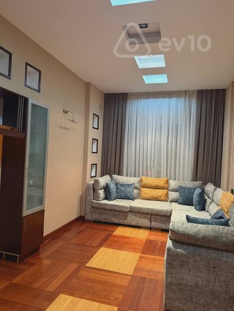 2 otaqlı mənzil, 100 m², xan Şuşinski küçəsi — Пәтер