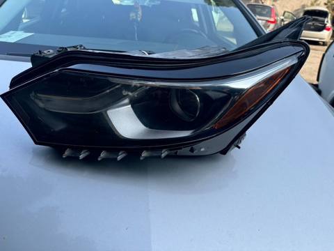 Chevrolet Equinox Premier sol ön fara sbor (LH) – orijinal (sağ ön — Ganja