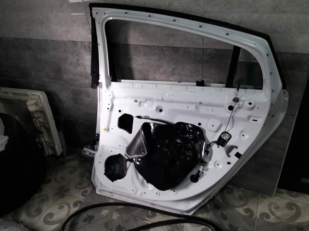 Chevrolet Volt 2018 model sağ tərəfin ehtiyat hissələri.Məhsul — Kuzov hissələri, Sumqayıt (6)