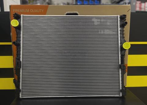 Su radiatoru BMW G30 — 185 ₼ · Баку · Soyutma sistemi Su radiatoru BMW G30 — Баку