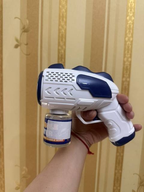 Uşaq üçün köpük tapançası – avtomatik - Rəng: ağ-göy - Ergonomik — 5 ₼ · Bakı · Oyuncaq silahları Uşaq üçün köpük tapançası – avtomatik - Rəng: ağ-göy - Ergonomik — Bakı