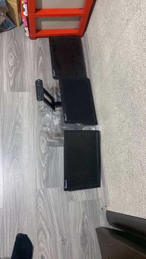 Monitorların Daxili Kalonkası var Flaşkart Kart Qoyub Dinləyə — 35 ₼ · Bakı · Monitorlər Monitorların Daxili Kalonkası var Flaşkart Kart Qoyub Dinləyə — Bakı